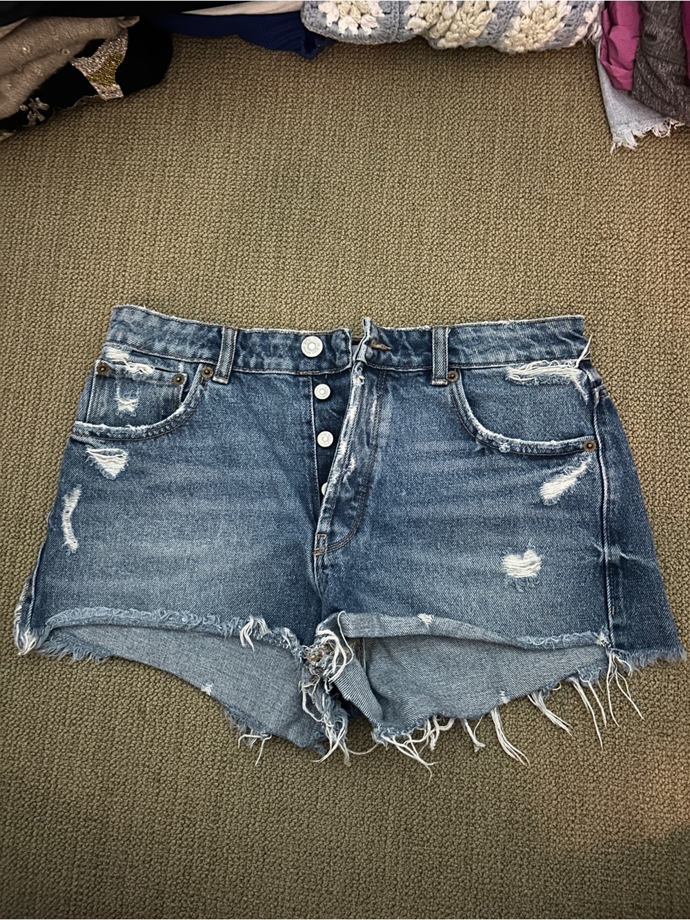 Zara Distressed Denim Jean Shorts in Blue